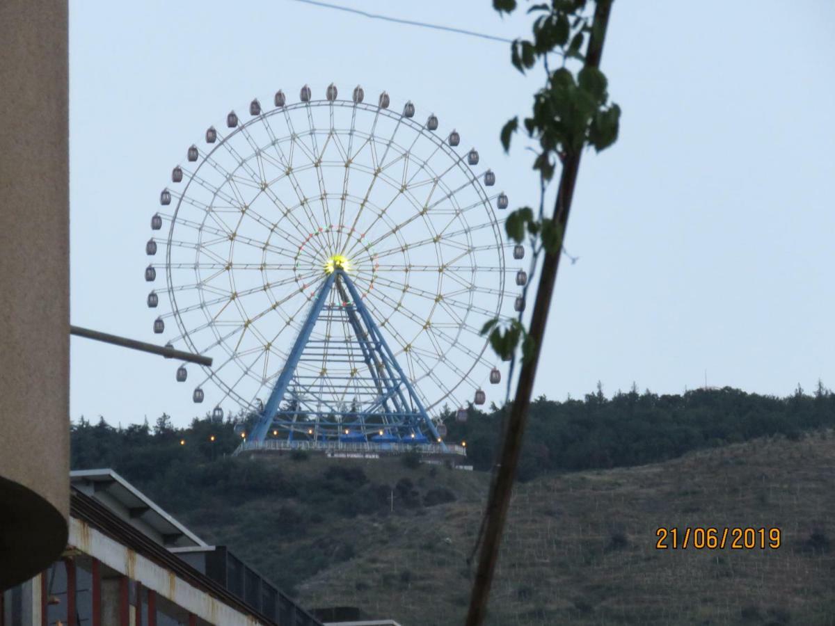 Atlas Hotel Tbilisi Exterior foto